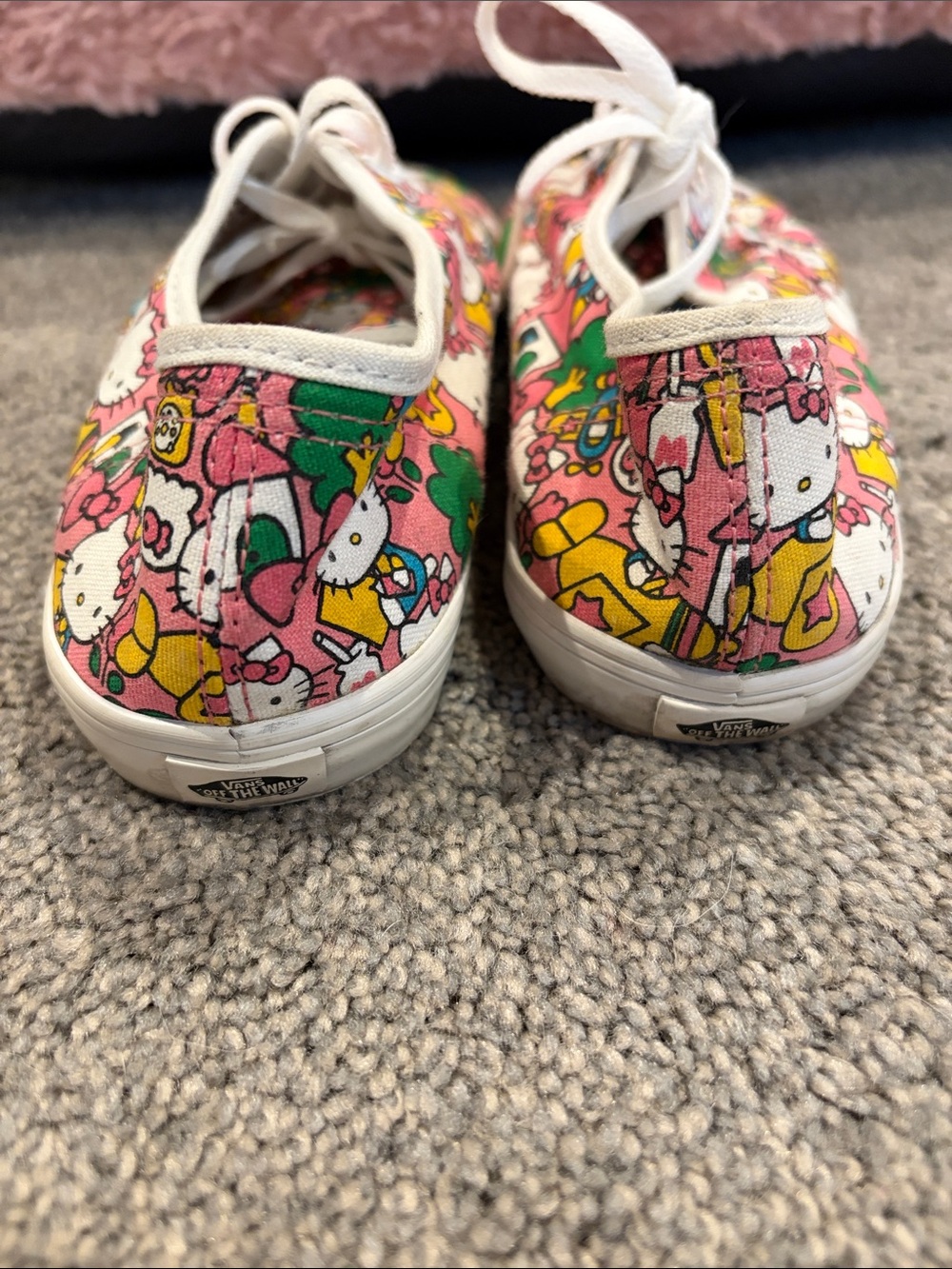 Hello Kitty Vans - Picture 4 of 6